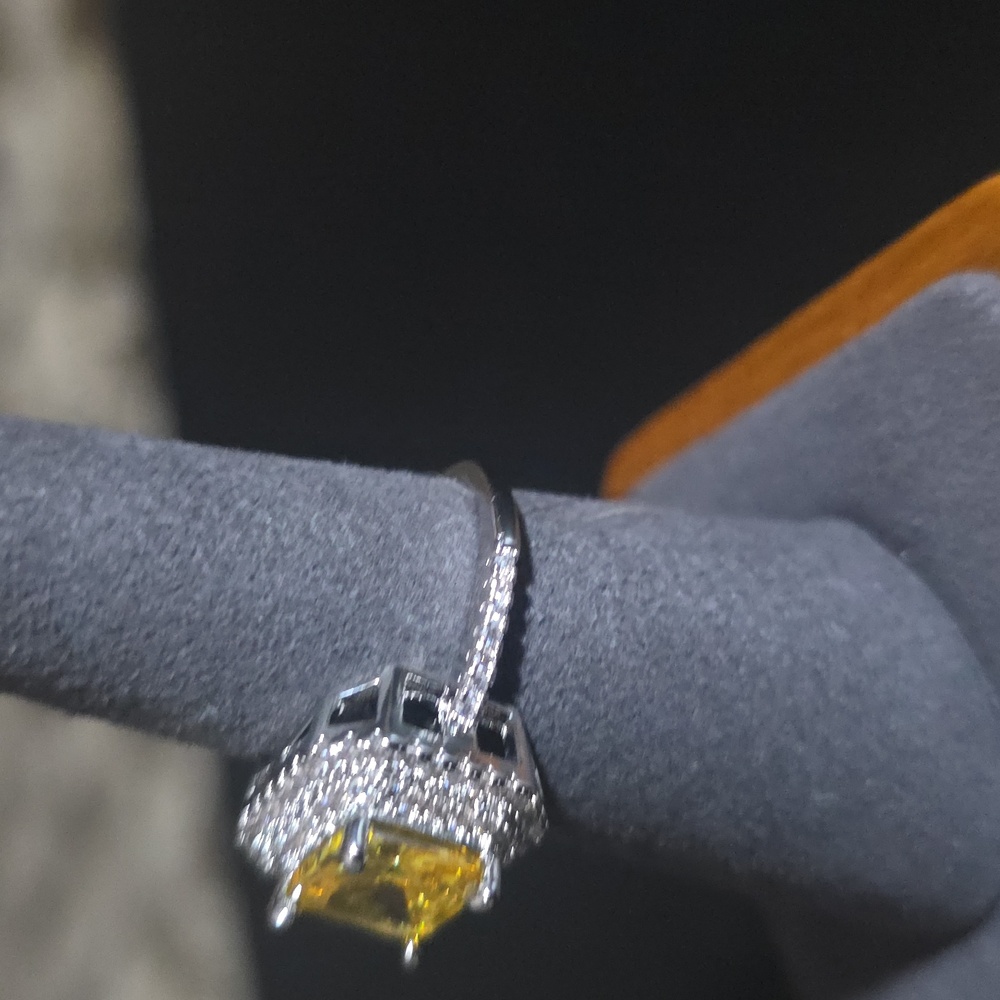 Octa Pearl Yellow and Silver Women's Ring - Picture 3 of 5